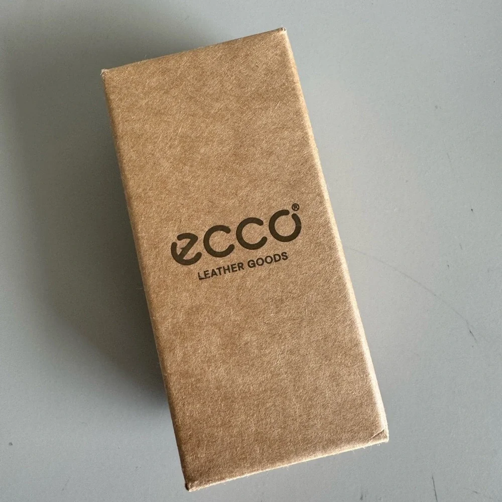 Ecco Brown Leather Wallet Money Clip with Textured Finish NWT